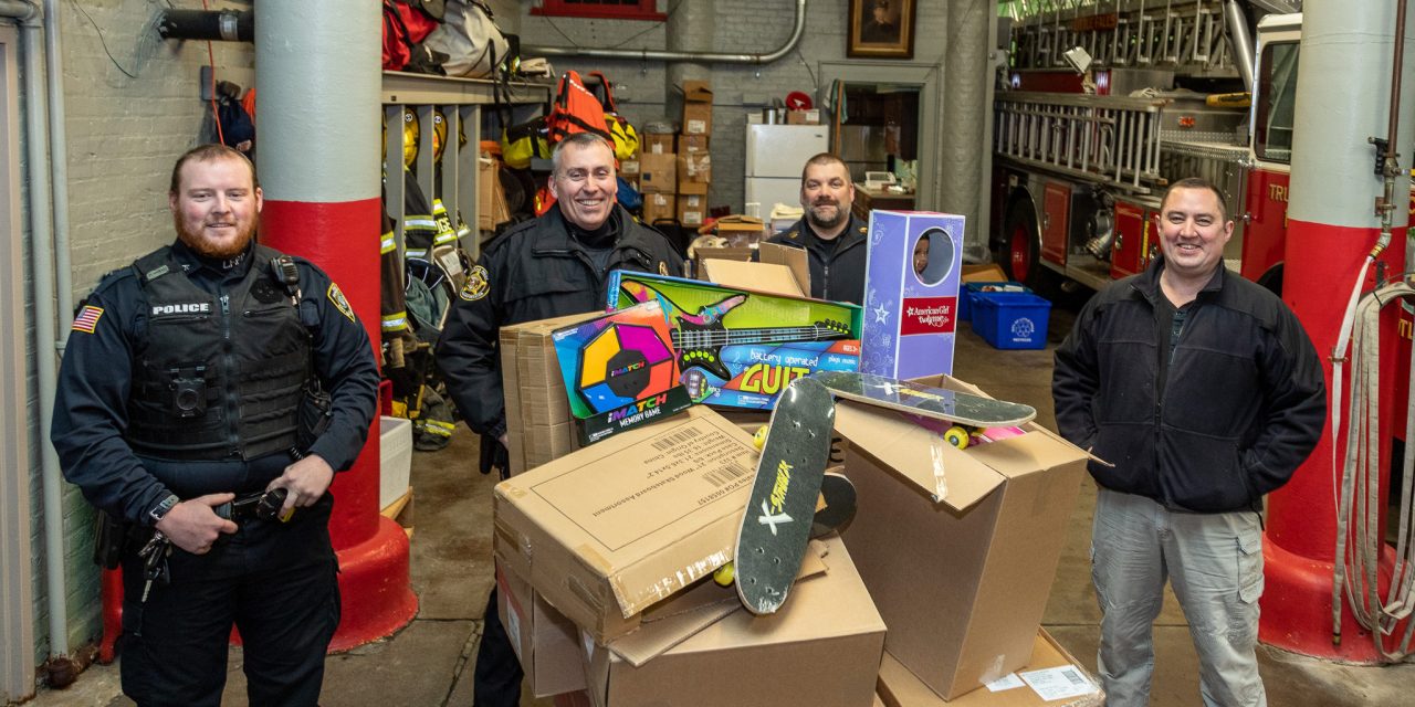 First Responders Children’s Foundation Toy Express makes stop in Little Falls