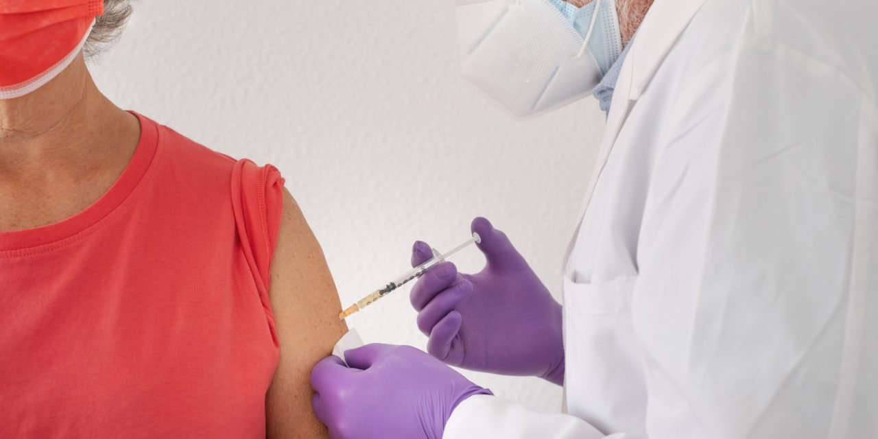 Governor announces new guidance on Covid-19 booster doses