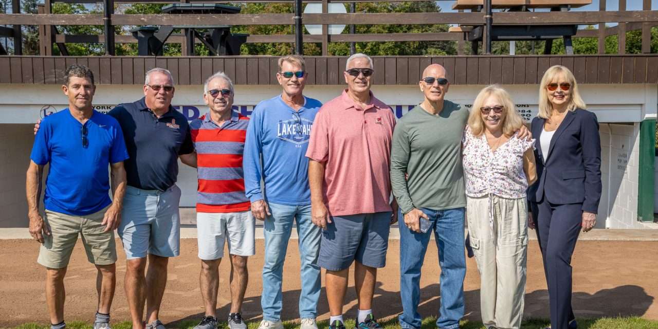 ’83 Utica Blue Sox teams reminisces at Veterans Memorial Field