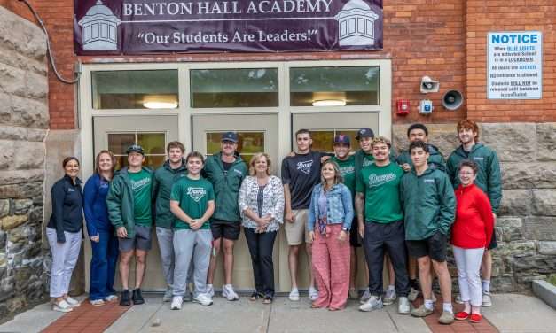 High Five Friday Brings Community Spirit to Benton Hall