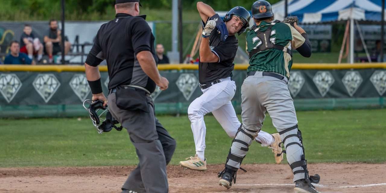Dawgs Claw Back From 3-1 Deficit in 9th, Win 4-3