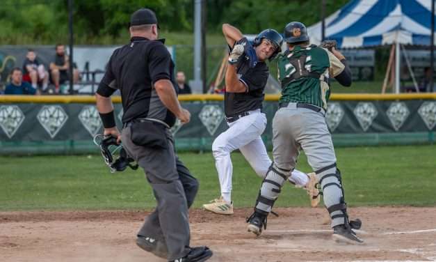 Dawgs Claw Back From 3-1 Deficit in 9th, Win 4-3